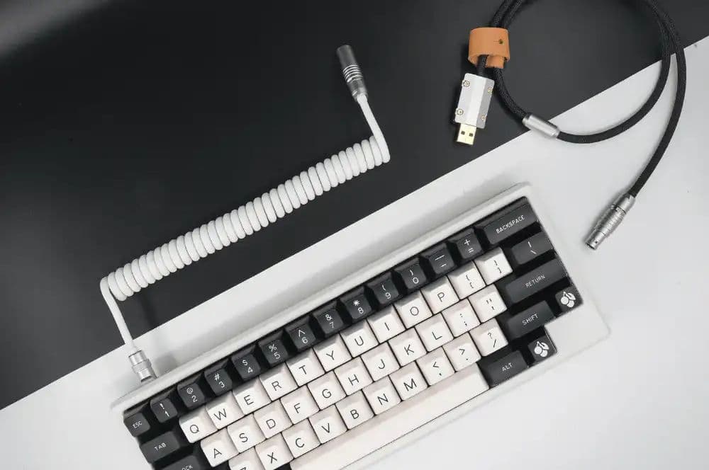 Keyboard Coiled Cable - White